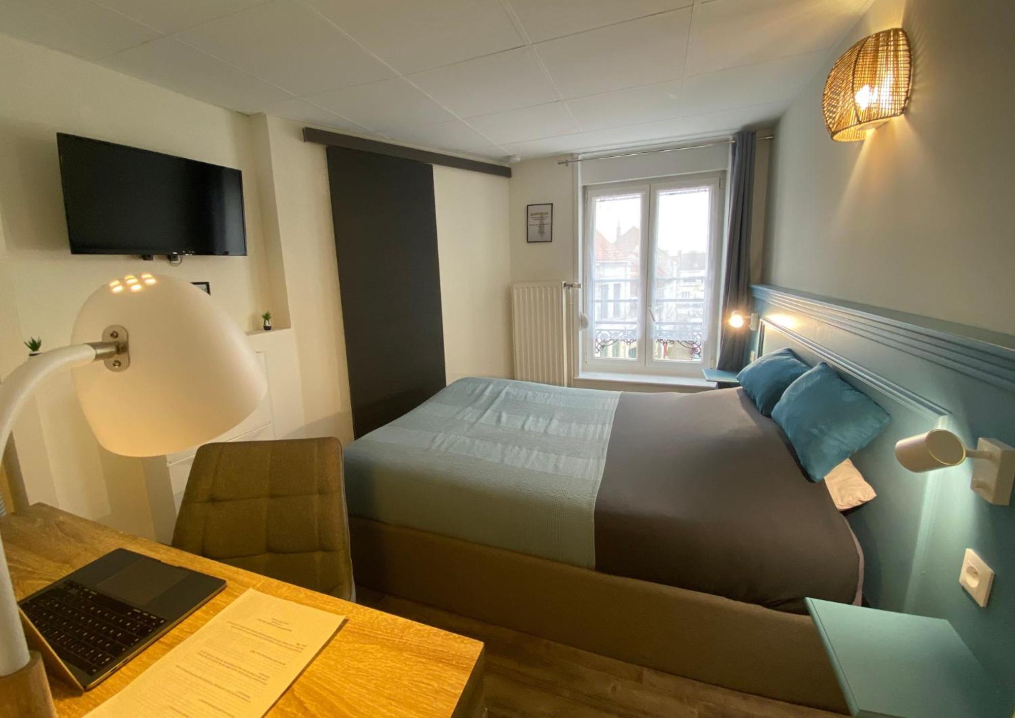 Chambre Privative Au Centre De Bourbourg - Proche Commodites Et Gare Exterior foto
